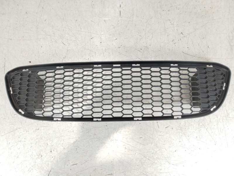 Recambio de rejilla paragolpes delantero para bmw 1 coupé (e82) 120 d referencia OEM IAM 51118045432 15857711 
