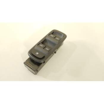 MANDO ELEVALUNAS DELANTERO DERECHO CN1514A132EC 