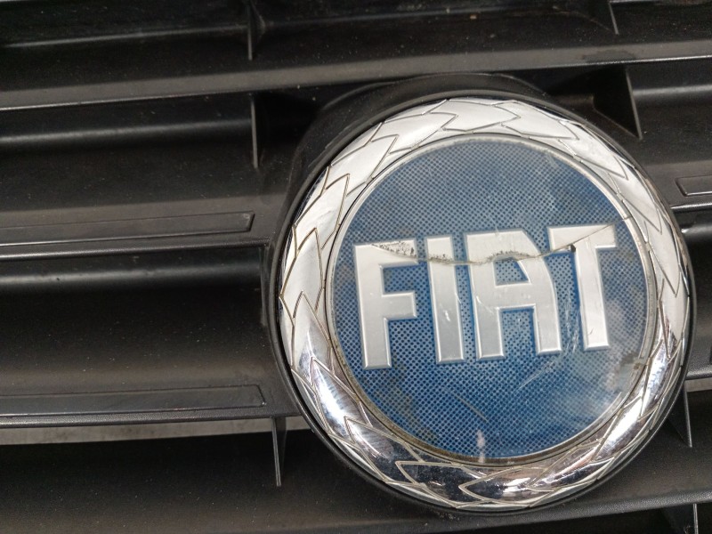 Recambio de rejilla delantera para fiat scudo furgoneta (270_, 272_) 1.6 d multijet referencia OEM IAM 1497652077 7804R0 