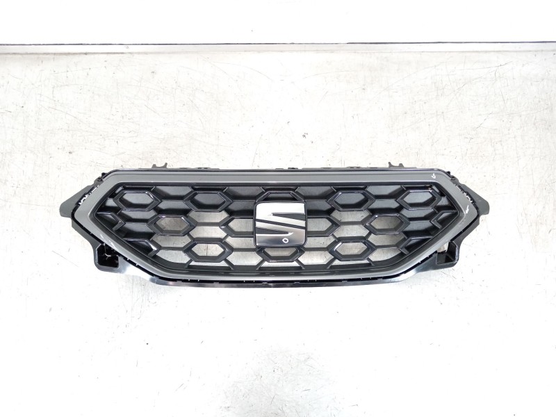 Recambio de rejilla delantera para seat arona (kj7, kjp) 1.5 tsi referencia OEM IAM 6F6853654K  