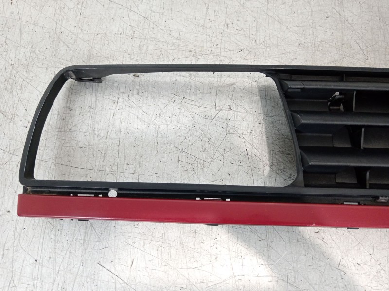Recambio de rejilla delantera para volkswagen jetta ii (19e, 1g2, 165) 1.6 referencia OEM IAM 165853653E 165853664B 
