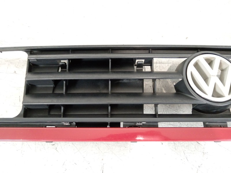 Recambio de rejilla delantera para volkswagen jetta ii (19e, 1g2, 165) 1.6 referencia OEM IAM 165853653E 165853664B 