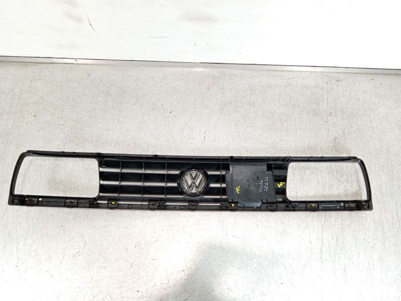Recambio de rejilla delantera para volkswagen jetta ii (19e, 1g2, 165) 1.6 referencia OEM IAM 165853653E 165853664B 