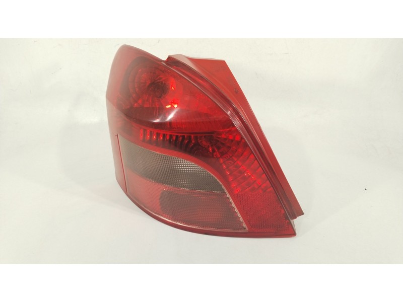 Recambio de piloto trasero izquierdo para toyota yaris (_p9_) 1.4 d-4d (nlp90_) referencia OEM IAM 815610D110  