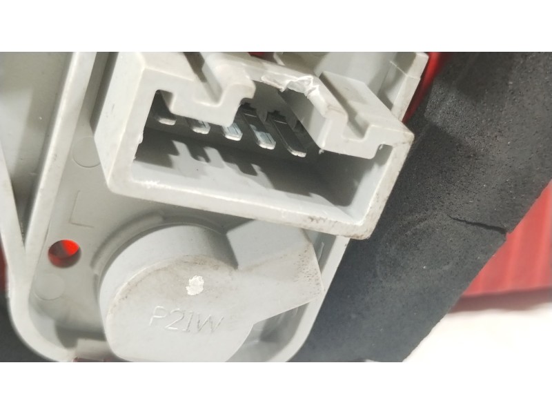 Recambio de piloto trasero izquierdo para toyota yaris (_p9_) 1.4 d-4d (nlp90_) referencia OEM IAM 815610D110  