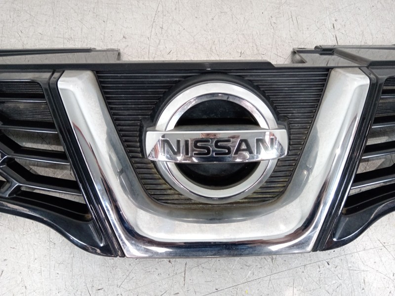 Recambio de rejilla delantera para nissan qashqai i (j10, nj10) 1.5 dci referencia OEM IAM 62310BR00A  