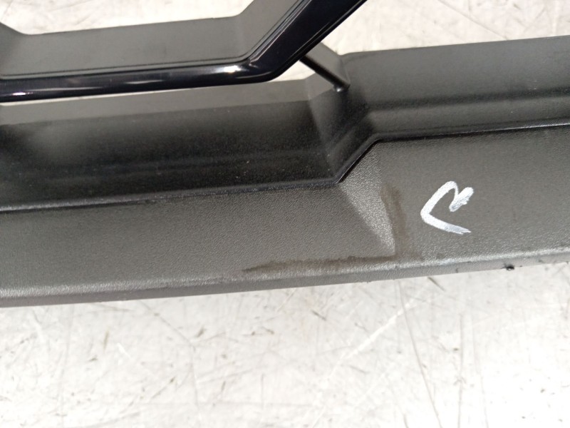 Recambio de rejilla paragolpes delantero para seat arona (kj7, kjp) 1.5 tsi referencia OEM IAM 6F9853667L  