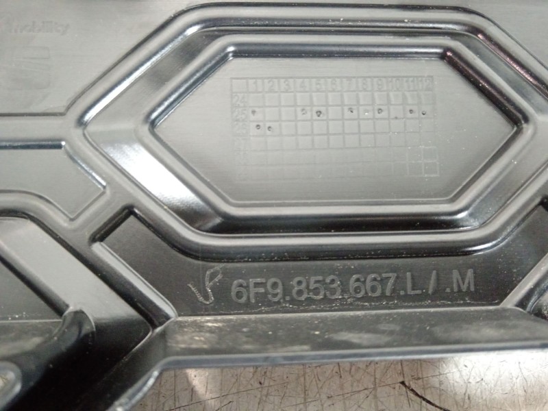 Recambio de rejilla paragolpes delantero para seat arona (kj7, kjp) 1.5 tsi referencia OEM IAM 6F9853667L  