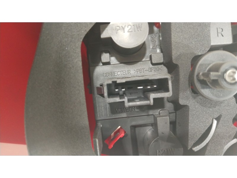 Recambio de piloto trasero derecho para peugeot 206 hatchback (2a/c) 1.1 i referencia OEM IAM 9685618180 20110423 