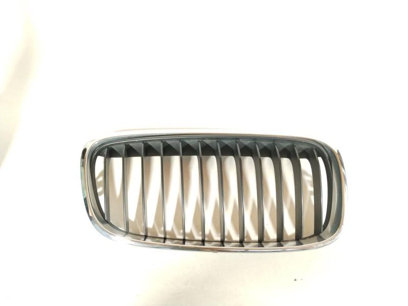 Recambio de rejilla delantera para bmw 2 active tourer (f45) 218 d referencia OEM IAM 51137300544 51137379610 