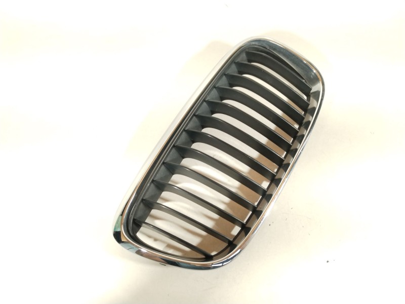 Recambio de rejilla delantera para bmw 2 active tourer (f45) 218 d referencia OEM IAM 51137300544 51137379610 
