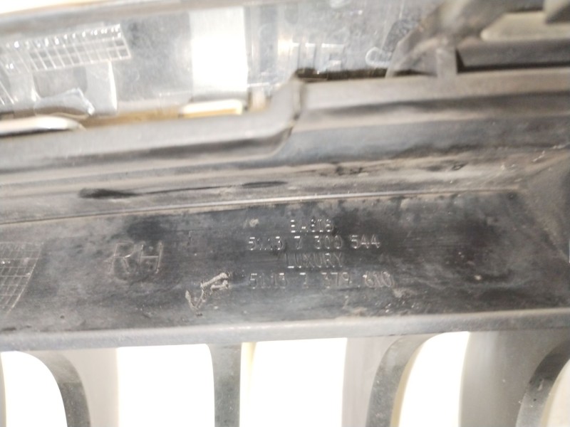 Recambio de rejilla delantera para bmw 2 active tourer (f45) 218 d referencia OEM IAM 51137300544 51137379610 
