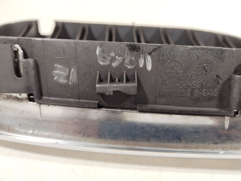 Recambio de rejilla delantera para bmw x5 (e53) 3.0d referencia OEM IAM 51138247673  
