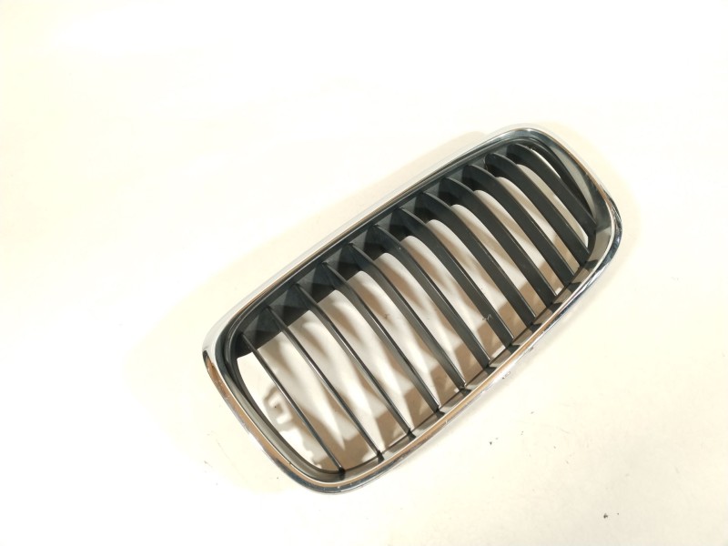 Recambio de rejilla delantera para bmw 2 active tourer (f45) 218 d referencia OEM IAM 51137300543 51137379609 