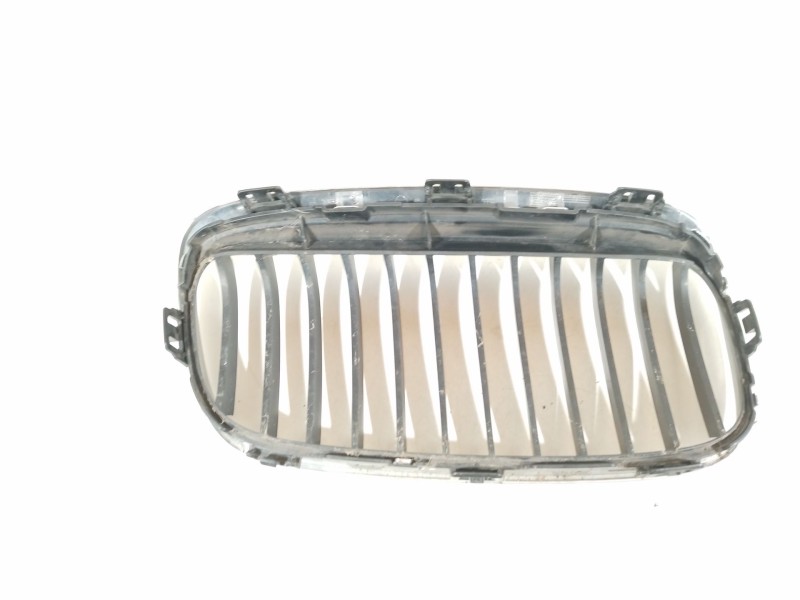 Recambio de rejilla delantera para bmw 2 active tourer (f45) 218 d referencia OEM IAM 51137300543 51137379609 