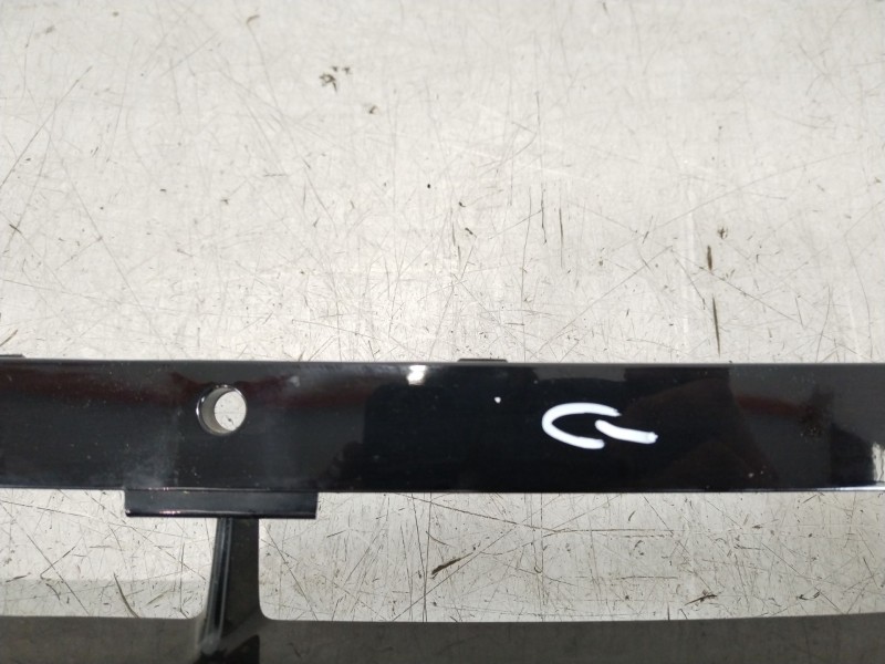 Recambio de rejilla paragolpes delantero para hyundai ix35 (lm, el, elh) 1.7 crdi referencia OEM IAM 865502Y000  