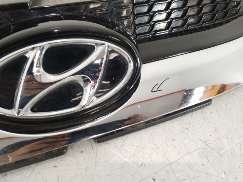 Recambio de rejilla delantera para hyundai ix35 (lm, el, elh) 1.7 crdi referencia OEM IAM 863512Y000  