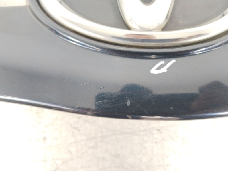 Recambio de rejilla delantera para toyota verso (_r2_) 2.0 d-4d (aur20_) referencia OEM IAM 768110F060  
