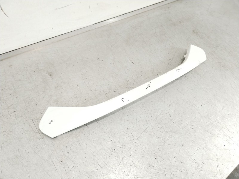 Recambio de moldura para hyundai ix35 (lm, el, elh) 1.7 crdi referencia OEM IAM 865502Y000  