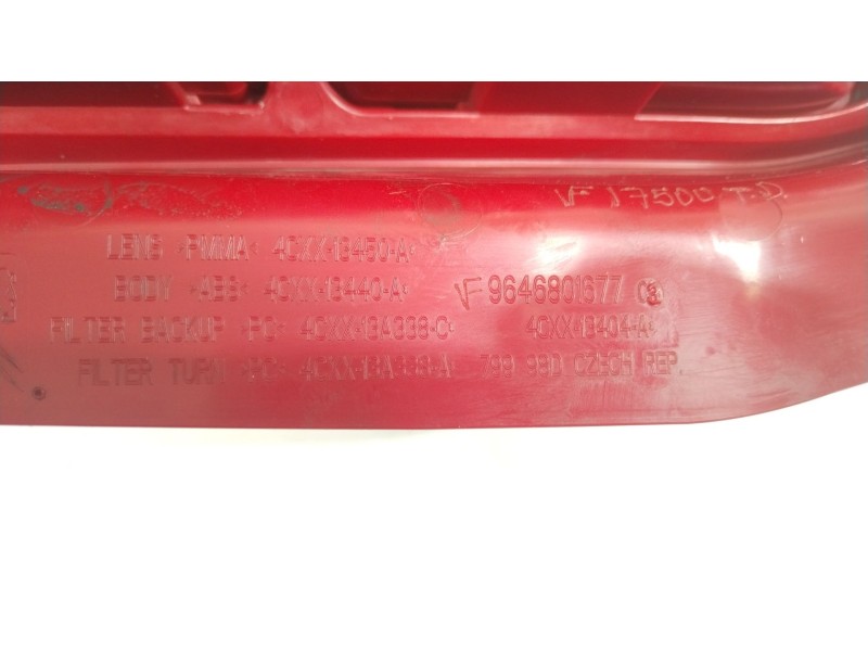Recambio de piloto trasero derecho para citroën c4 coupé (la_) 1.6 16v referencia OEM IAM 9646801677  