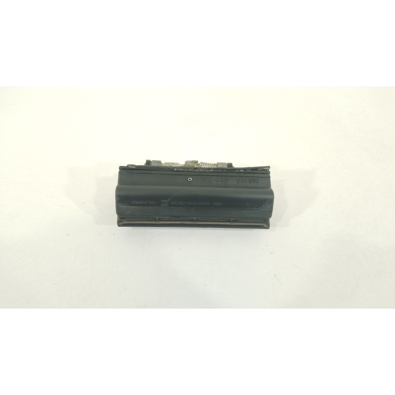 Recambio de maneta exterior porton para seat toledo ii (1m2) 1.9 tdi referencia OEM IAM 1M5827561E  