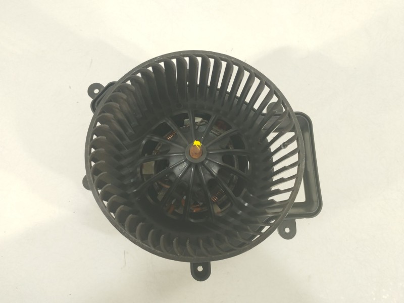 Recambio de ventilador calefaccion para citroën ds5 2.0 hdi 165 referencia OEM IAM T3953001 6441CP 
