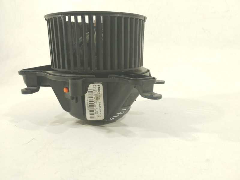 Recambio de ventilador calefaccion para citroën ds5 2.0 hdi 165 referencia OEM IAM T3953001 6441CP 