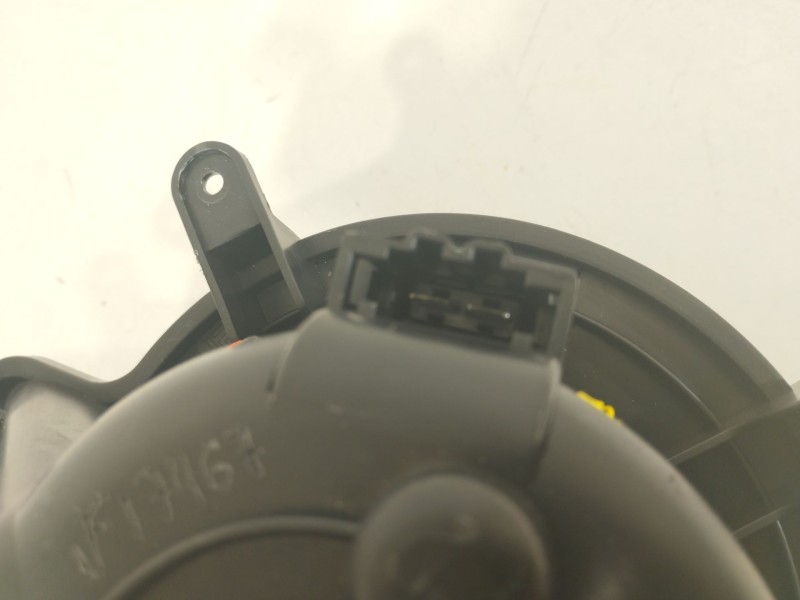 Recambio de ventilador calefaccion para citroën ds5 2.0 hdi 165 referencia OEM IAM T3953001 6441CP 