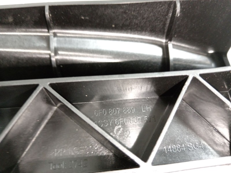 Recambio de soporte faro izquierdo para seat ibiza (kj1) fr ib referencia OEM IAM 6F0807571 6F0807889 