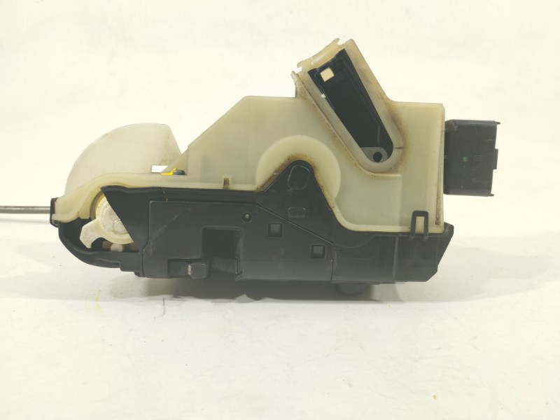 Recambio de cerradura puerta delantera izquierda para citroën ds5 2.0 hdi 165 referencia OEM IAM 9686919280  