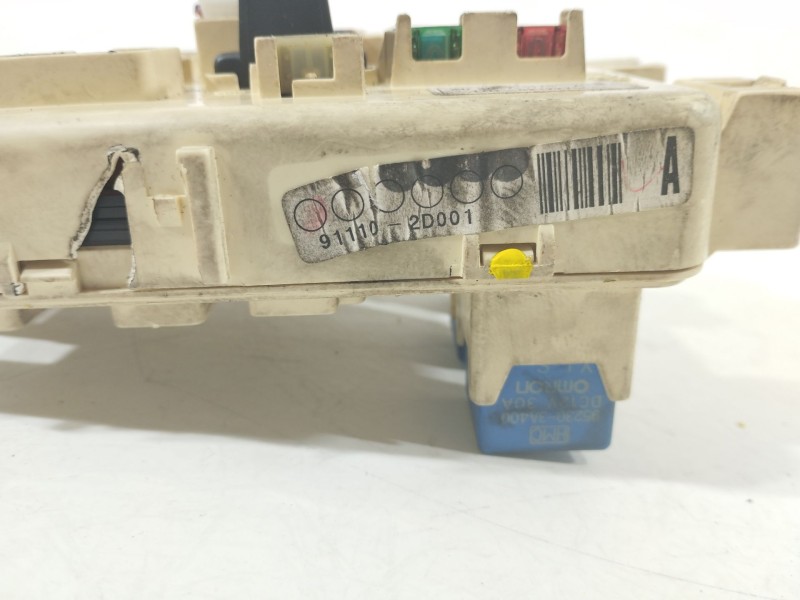 Recambio de caja reles / fusibles para hyundai elantra iii sedán (xd) 2.0 crdi referencia OEM IAM 911102D001  