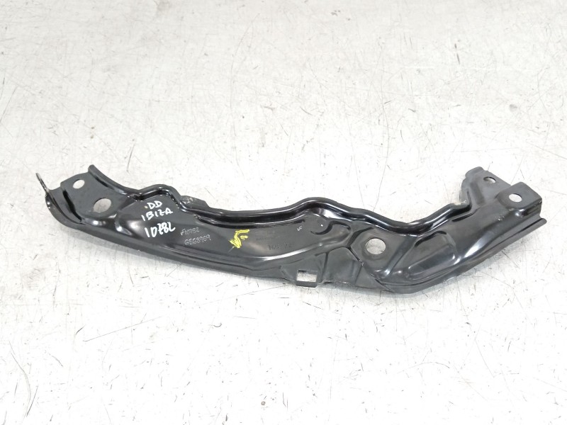 Recambio de travesaño superior para seat ibiza (kj1) fr ib referencia OEM IAM 6F0806930A  