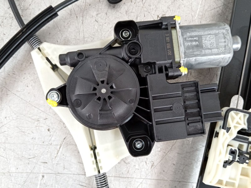 Recambio de elevalunas delantero derecho para seat ibiza (kj1) fr ib referencia OEM IAM 6F0837462C 2Q1959406E 0130822064
