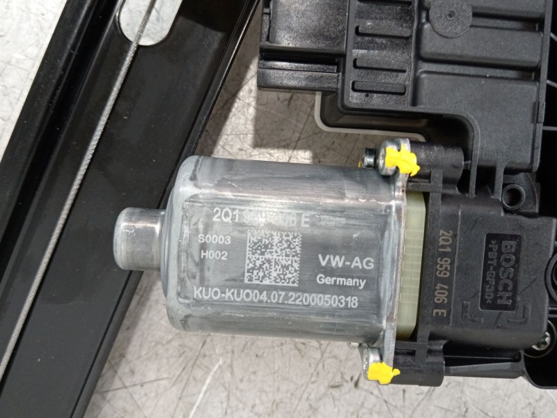 Recambio de elevalunas delantero derecho para seat ibiza (kj1) fr ib referencia OEM IAM 6F0837462C 2Q1959406E 0130822064