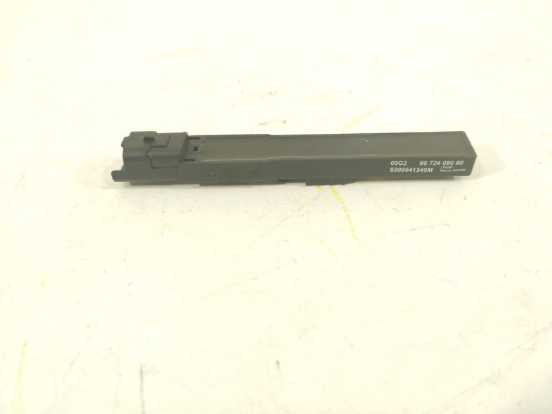 Recambio de antena para citroën ds5 2.0 hdi 165 referencia OEM IAM 9672409080 S000041349M 1300003