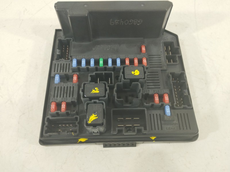 Recambio de caja reles / fusibles para nissan qashqai i (j10, nj10) 1.6 dci referencia OEM IAM 284B7BB00C  