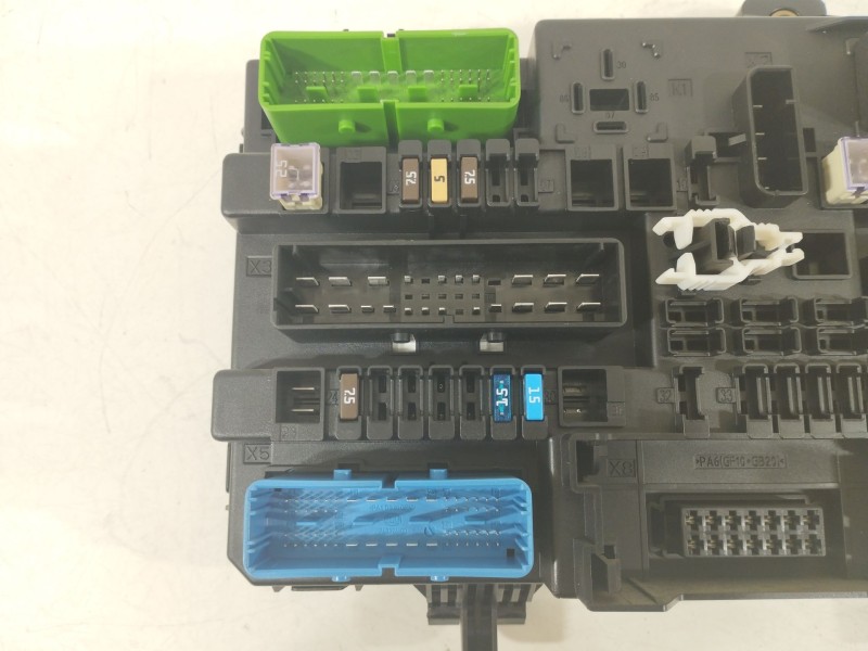 Recambio de caja reles / fusibles para opel astra h (a04) 1.7 cdti (l48) referencia OEM IAM 13206762 5DK00866932 