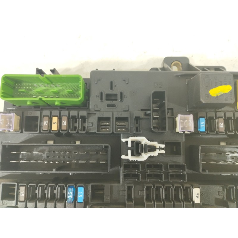 Recambio de caja reles / fusibles para opel astra h (a04) 1.7 cdti (l48) referencia OEM IAM 13206762 5DK00866932 