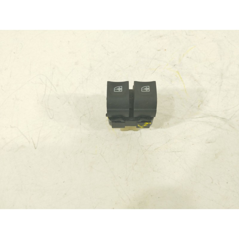 Recambio de mando elevalunas delantero izquierdo para renault clio iv (bh_) 0.9 tce 90 referencia OEM IAM 254118722R  