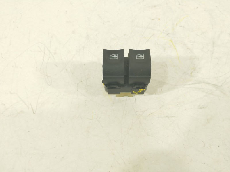 Recambio de mando elevalunas delantero izquierdo para renault clio iv (bh_) 0.9 tce 90 referencia OEM IAM 254118722R  