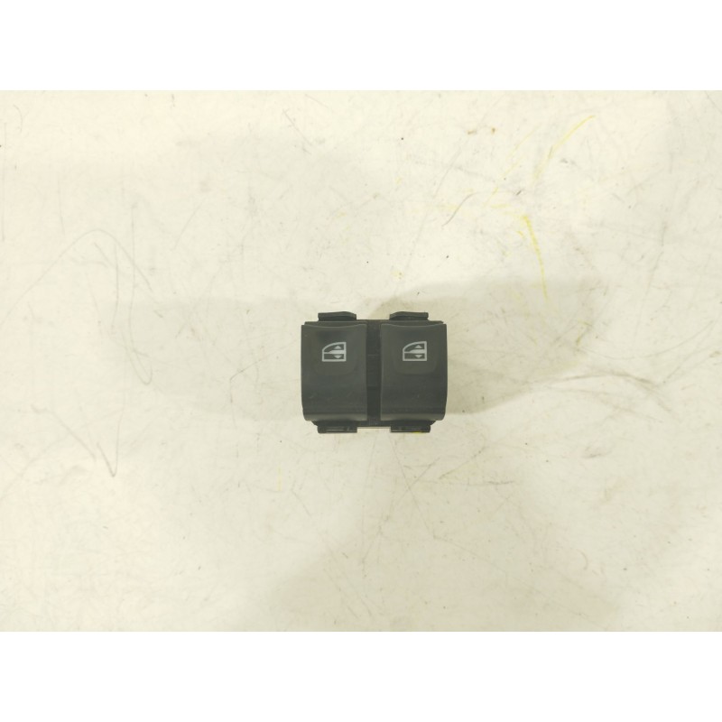 Recambio de mando elevalunas delantero izquierdo para renault clio iv (bh_) 0.9 tce 90 referencia OEM IAM 254118722R  