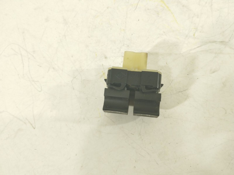 Recambio de mando elevalunas delantero izquierdo para renault clio iv (bh_) 0.9 tce 90 referencia OEM IAM 254118722R  
