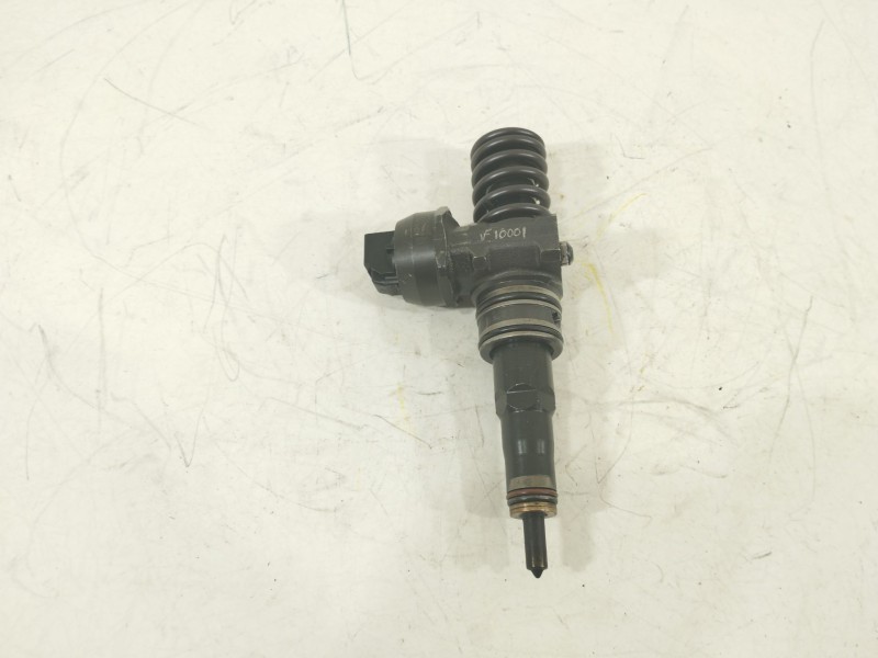 Recambio de inyector para skoda superb (3u4) collection referencia OEM IAM 038130073BH 0414720230 