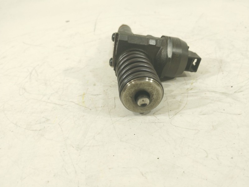 Recambio de inyector para skoda superb (3u4) collection referencia OEM IAM 038130073BH 0414720230 