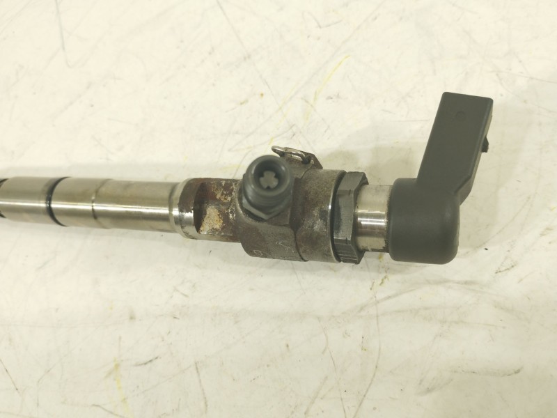 Recambio de inyector para seat altea xl (5p5, 5p8) 1.6 tdi referencia OEM IAM 03L130277B  