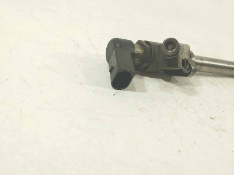 Recambio de inyector para ford fiesta iii (gfj) 1.8 d referencia OEM IAM 9657144580  