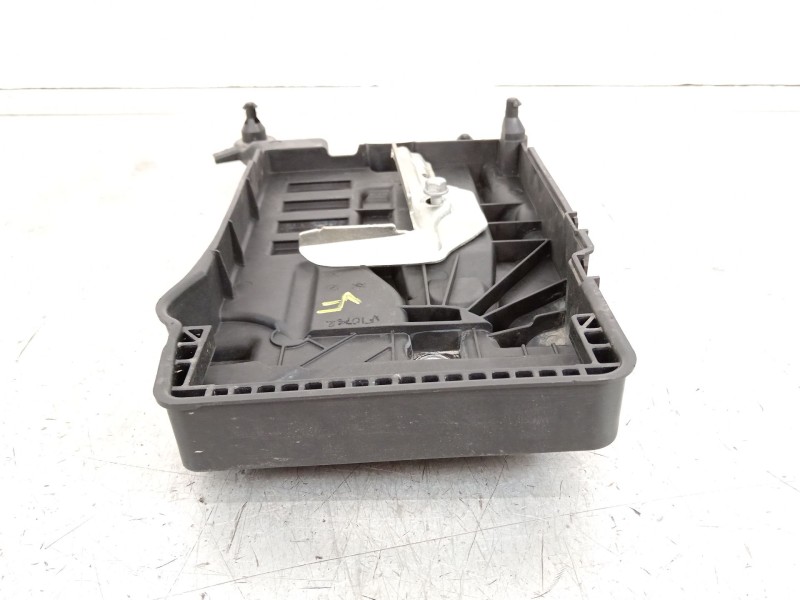 Recambio de soporte bateria para seat ibiza (kj1) fr ib referencia OEM IAM 2Q0915331  