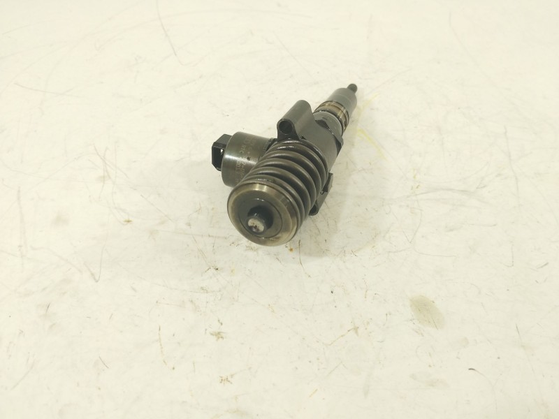 Recambio de inyector para audi a6 c6 (4f2) 2.0 tdi referencia OEM IAM 03G130073G 0414720404 