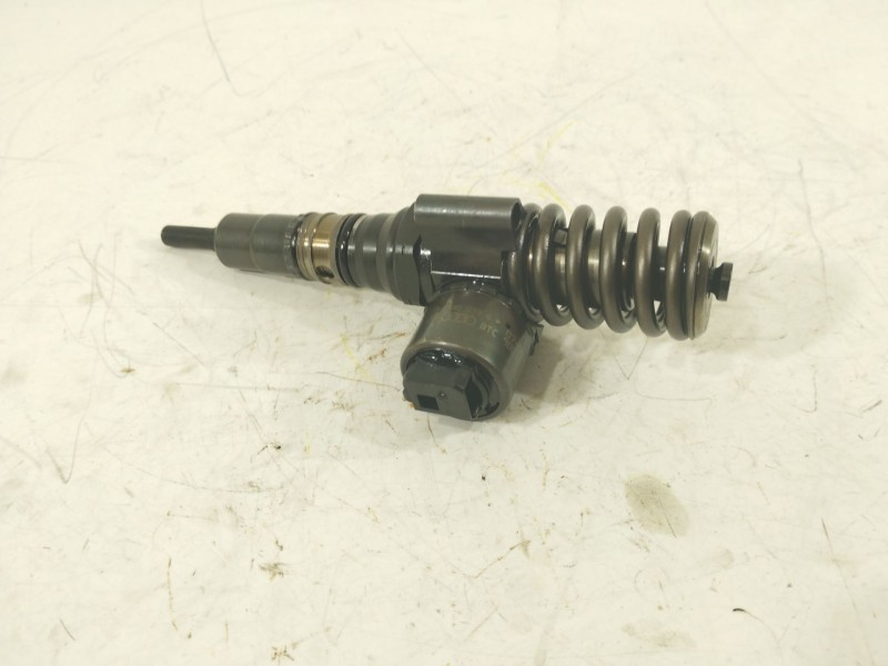 Recambio de inyector para audi a6 c6 (4f2) 2.0 tdi referencia OEM IAM 03G130073G 0414720404 
