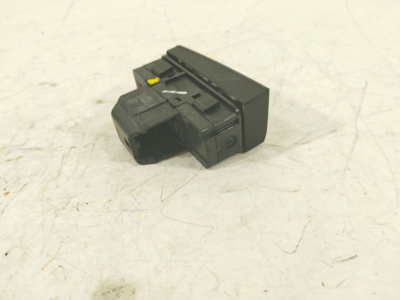 Recambio de interruptor para opel insignia a (g09) 2.0 cdti (68) referencia OEM IAM 13272500  